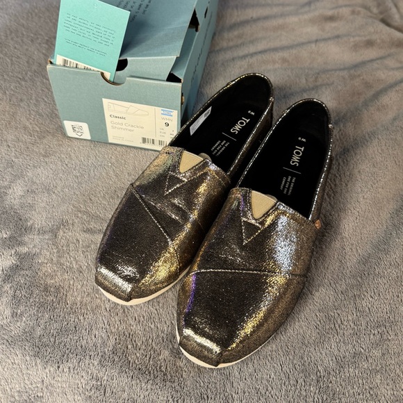 TOMS Gold Crackle Shimmer Slip-Ons (Classics) - Picture 1 of 7